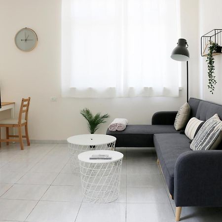 Modern And Spacious Apartment In Downtown Haifa Esterno foto