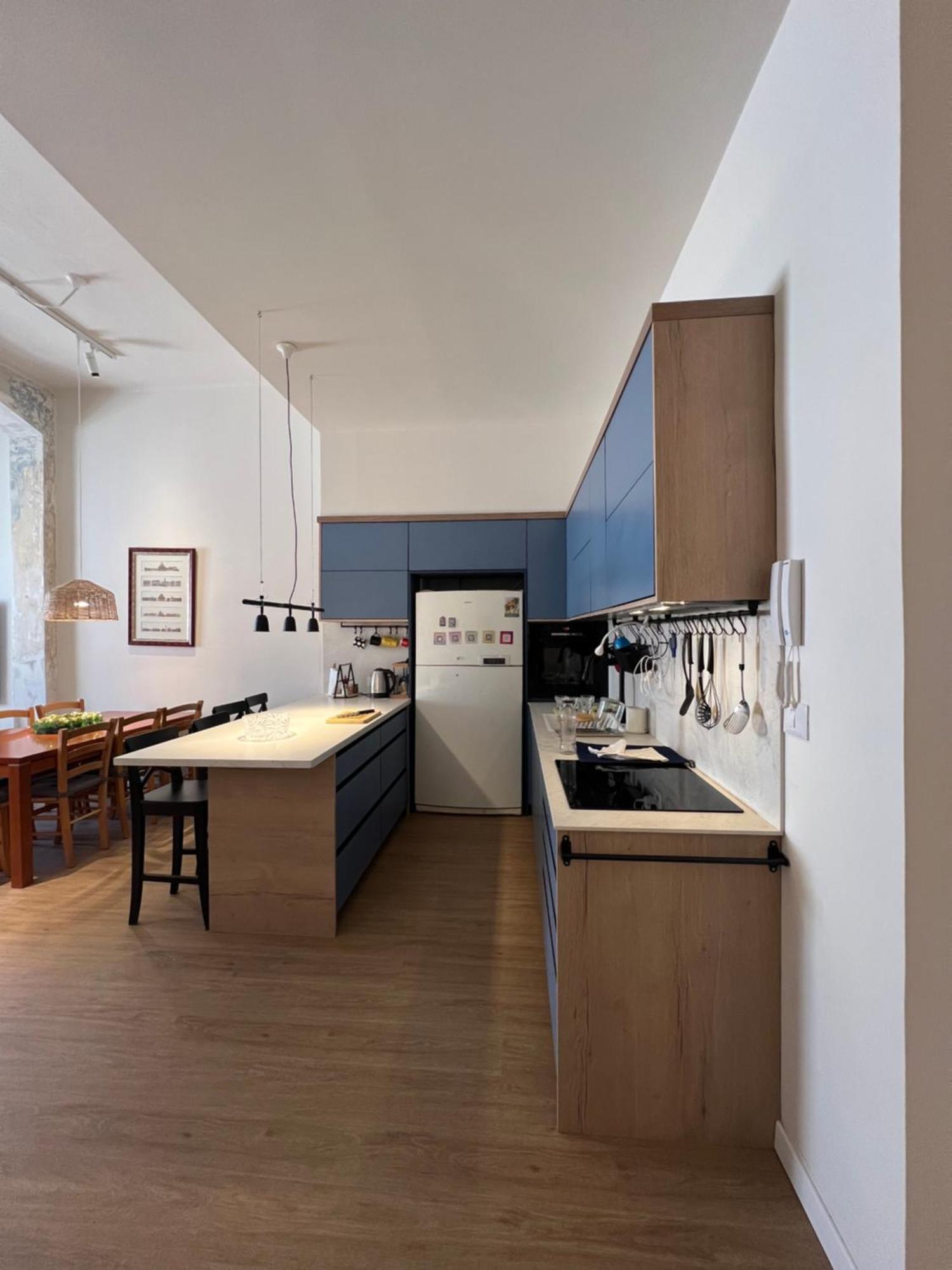 Modern And Spacious Apartment In Downtown Haifa Esterno foto